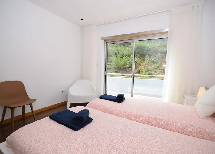 Near Sao Martinho Semesterbostad